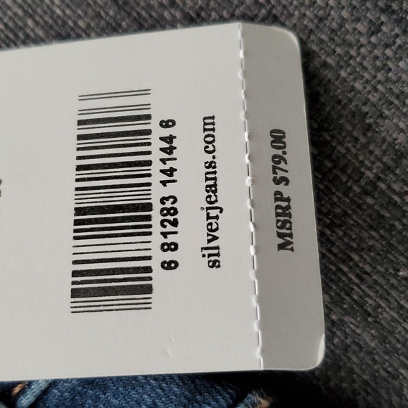 Silver Jeans - Picture 7 of 7